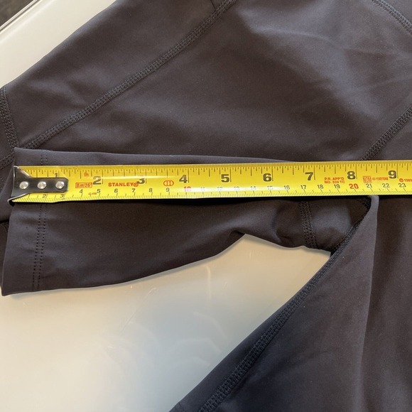 Eddie Bauer Petite Small Guide Trex Collection Compression Shorts Black NWT - Picture 11 of 11